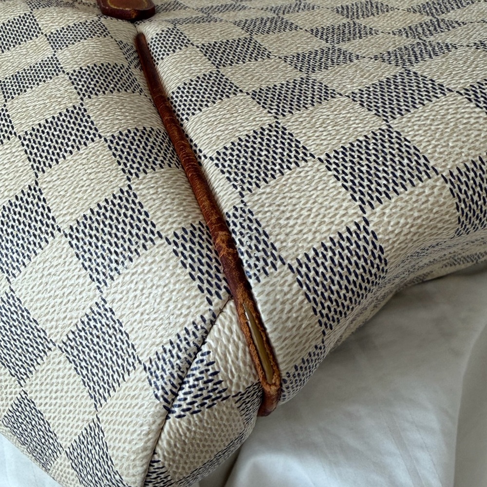 LV (Louis Vuitton) Totally PM Damier Azur White - Picture 3 of 11